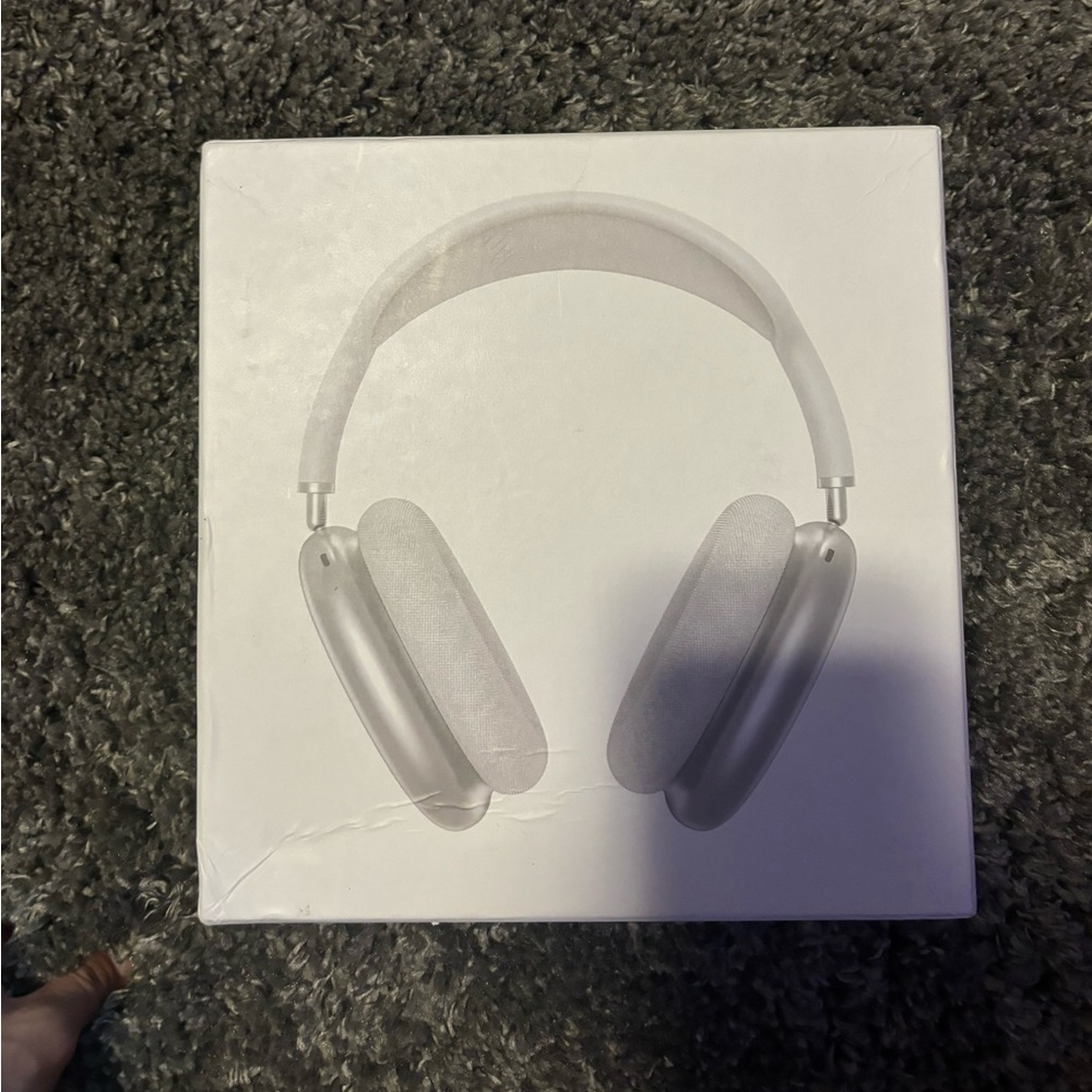 Apple Airpods Max Sliver New in Box